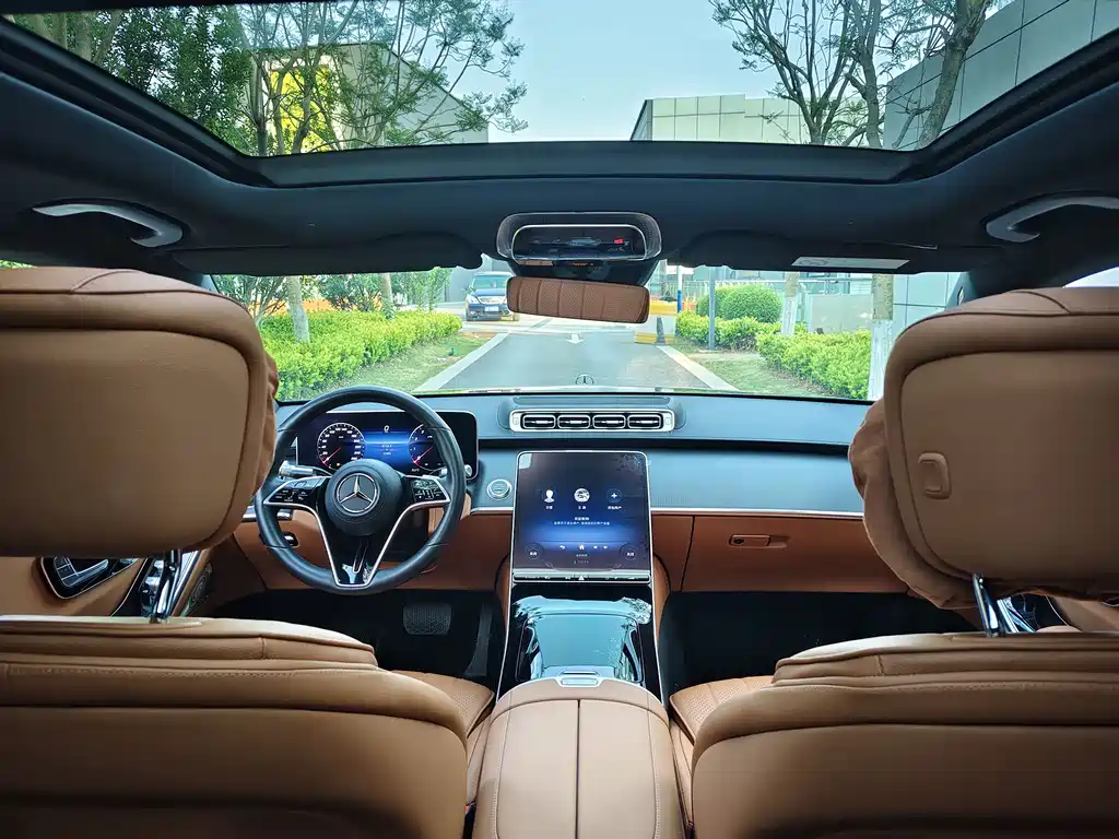 Mercedes-Benz S-Class 2024