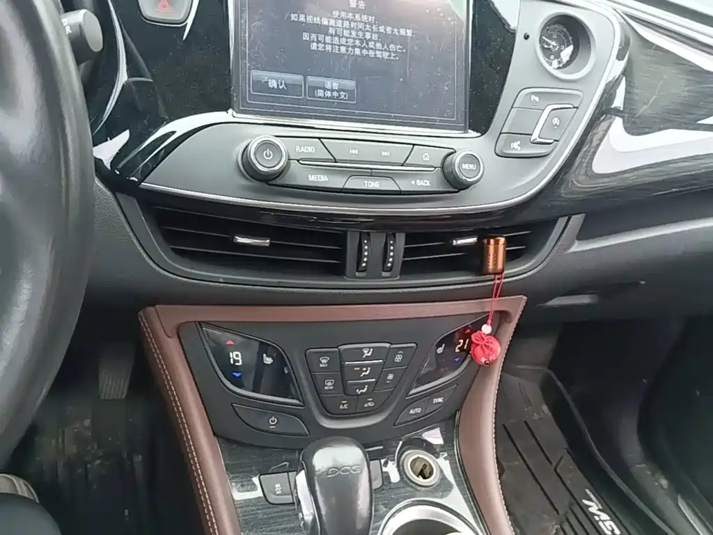 Buick Envision Plus 2019 — фото 7