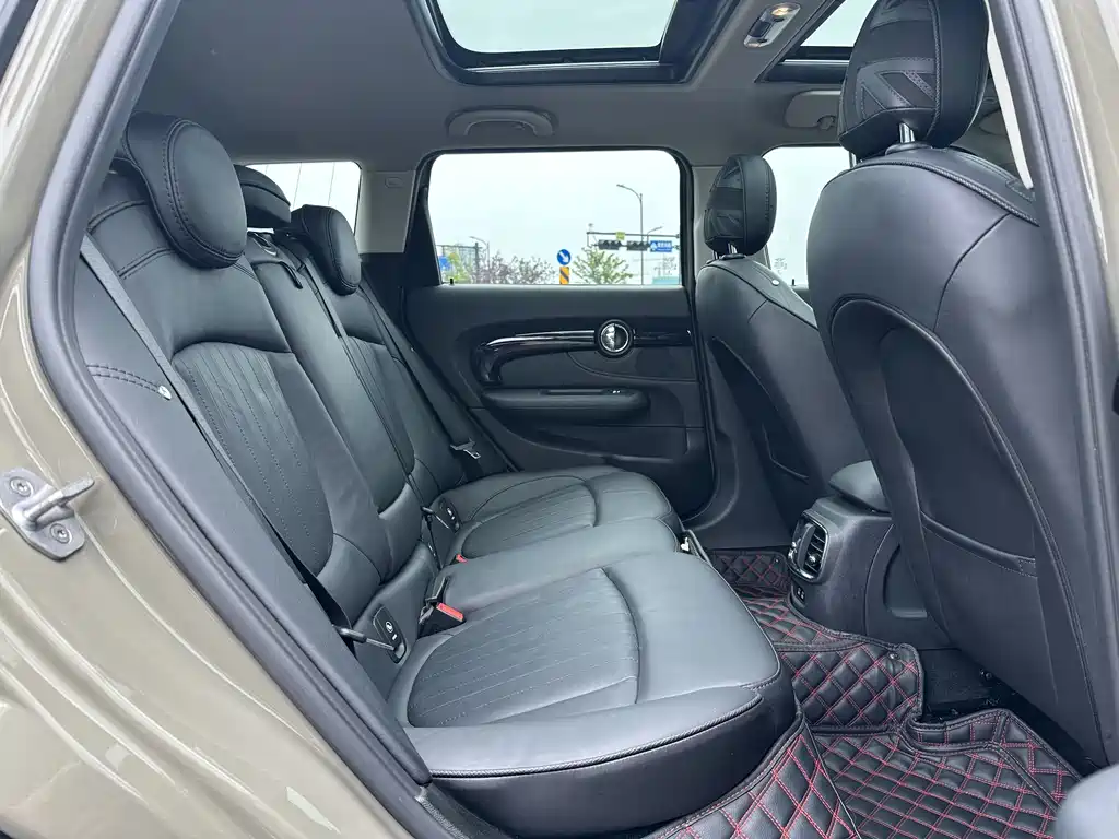 MINI Clubman 2019 — фото 13