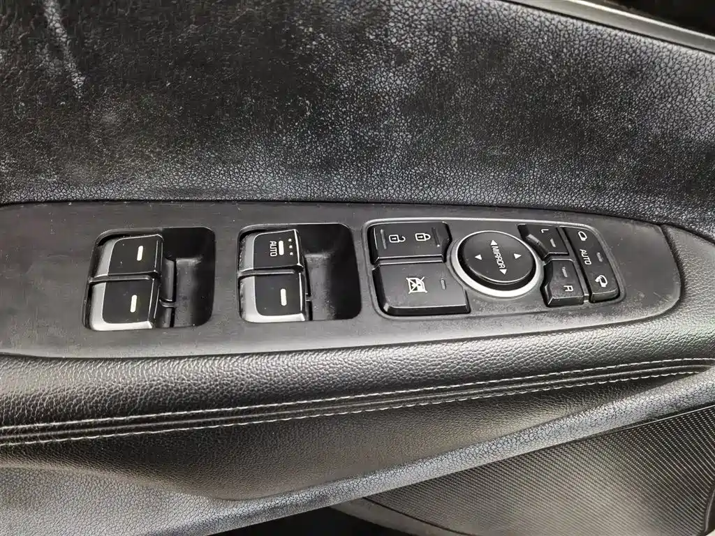 Kia Sorento 2015 — фото 9