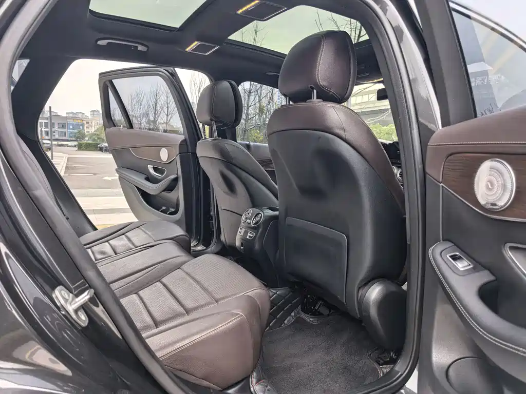 Mercedes-Benz GLC 2022 — фото 10