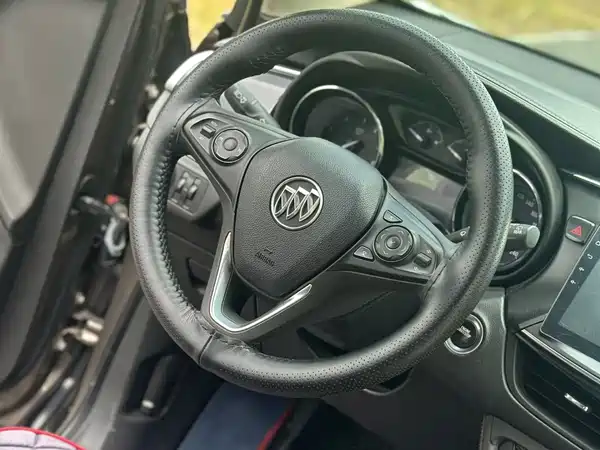 Buick Envision Plus 2017