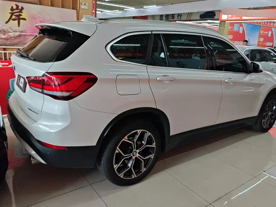 BMW X1 2023 — фото 3