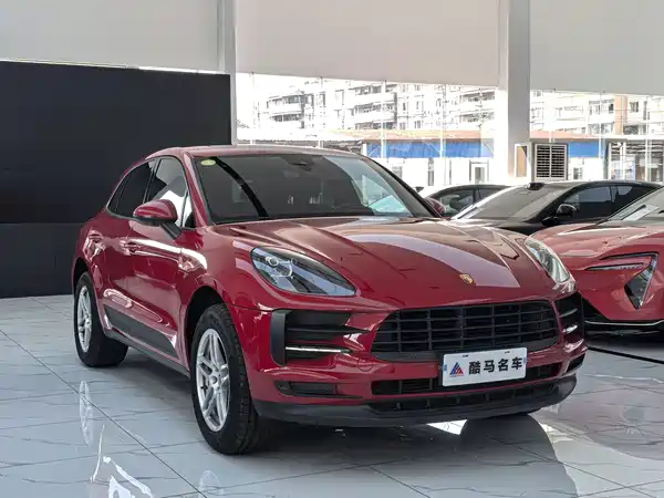 Porsche Macan 2021