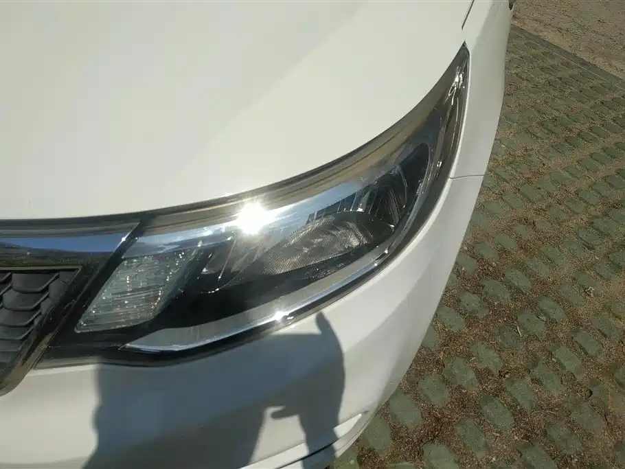 Kia K2 2015