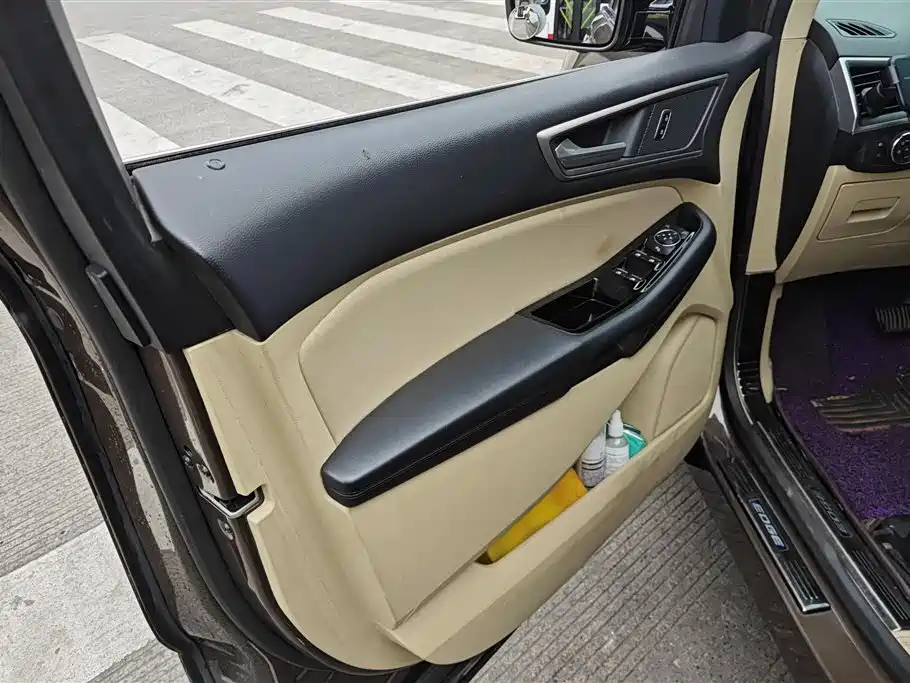Ford Edge 2016