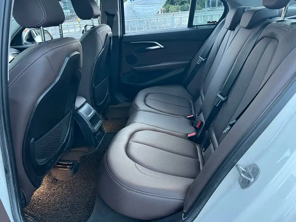 BMW 1 Series 2020
