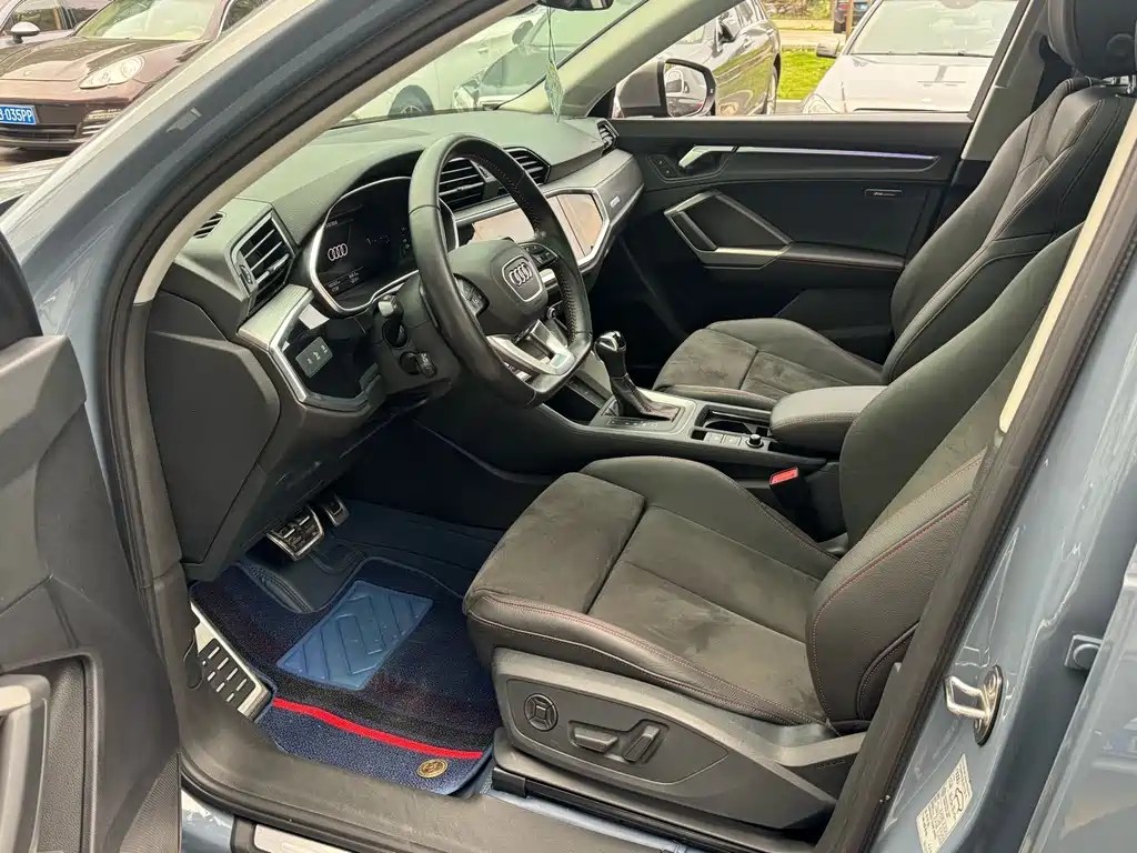 Audi Q3 2021