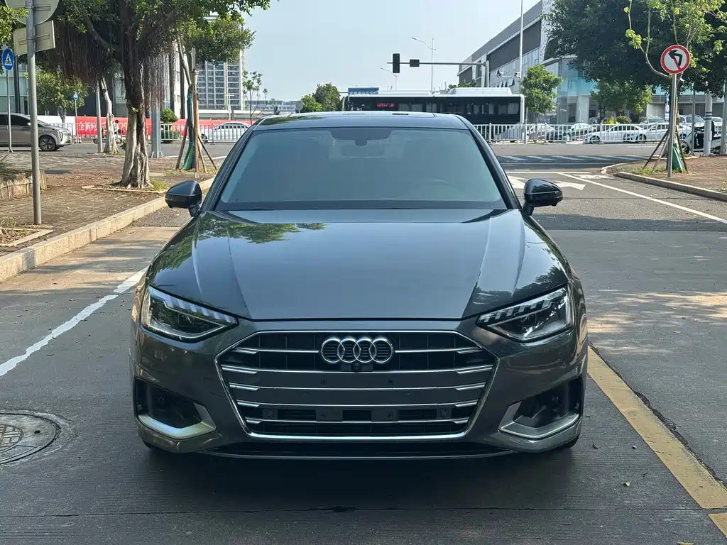 Audi A4L 2021