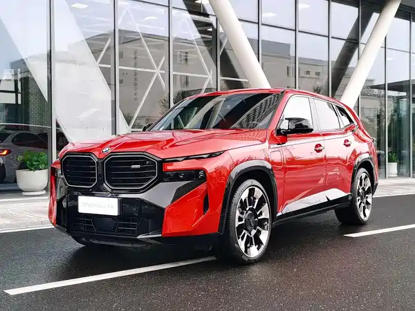 BMW XM 2024