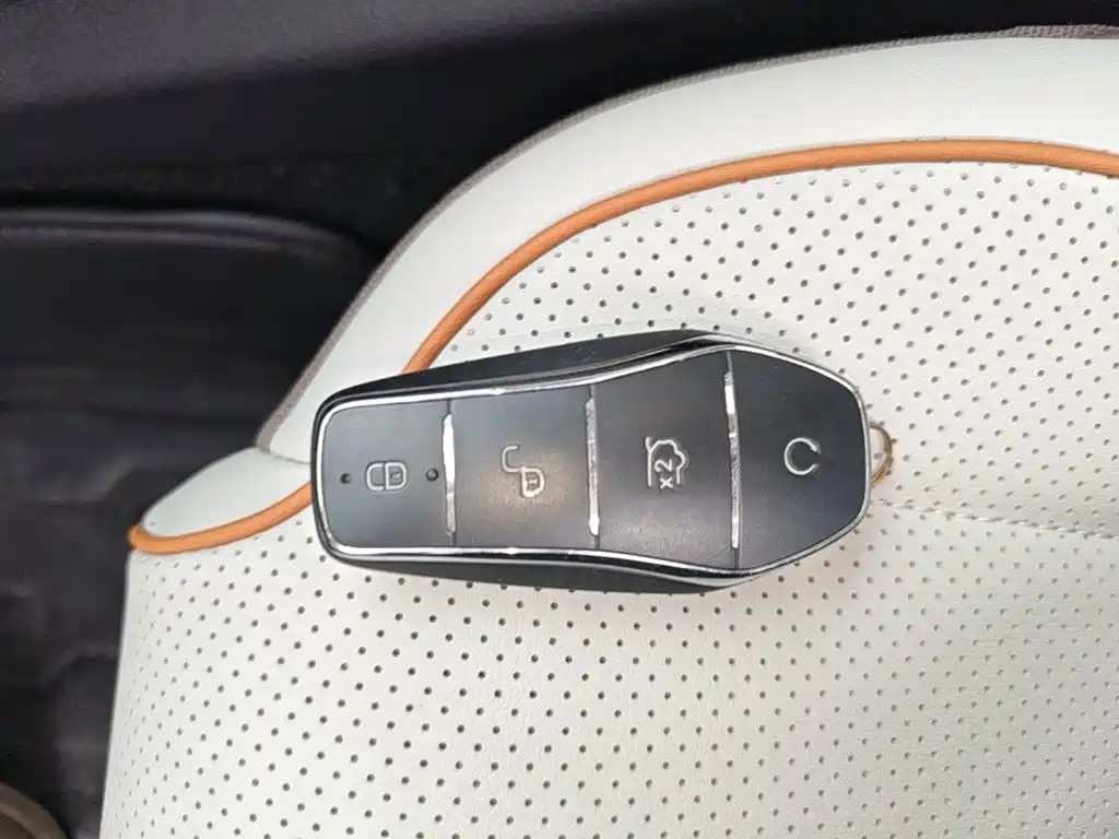 BYD Qin PLUS 2023 — фото 9
