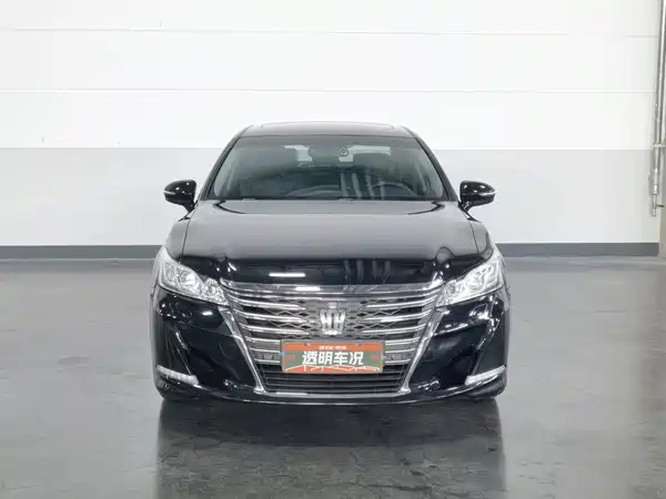 Toyota Crown 2017
