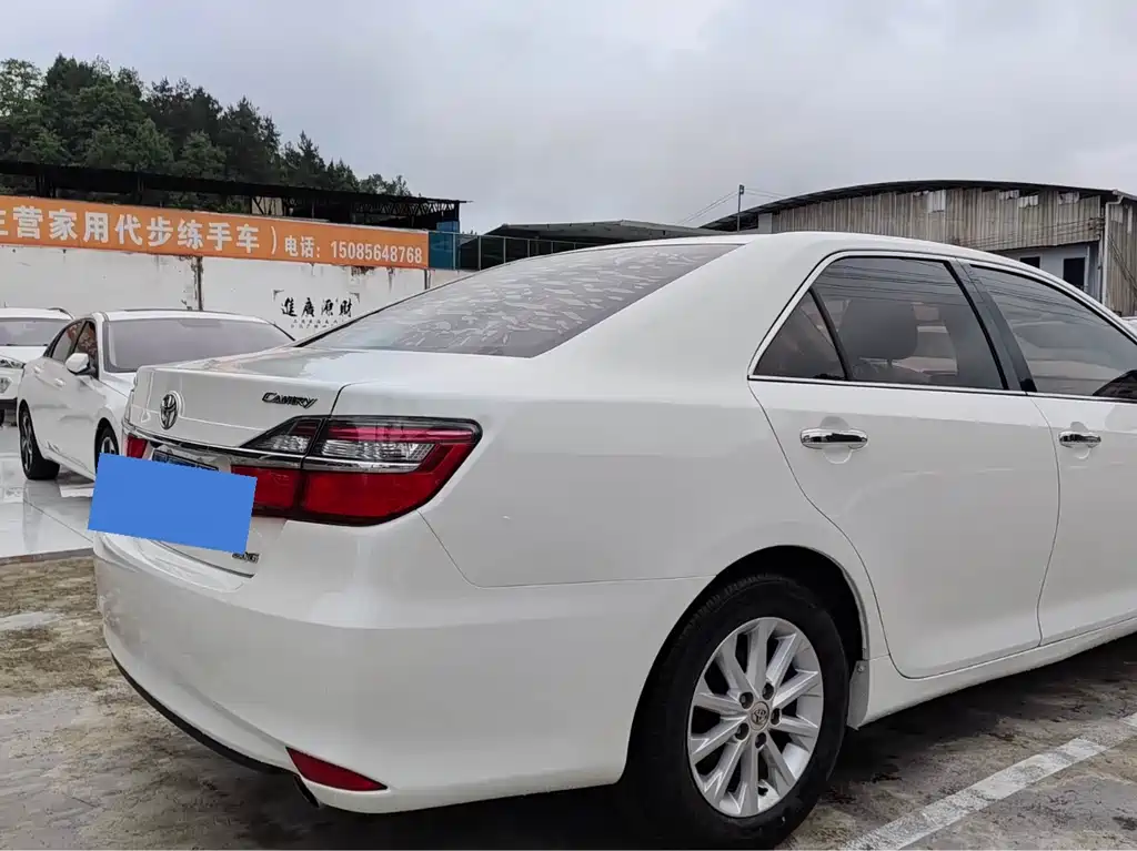 Toyota Camry 2017