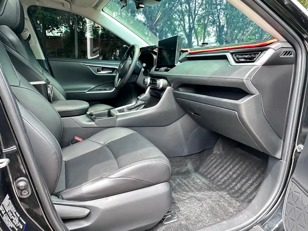 Toyota Wildlander 2021 — фото 11