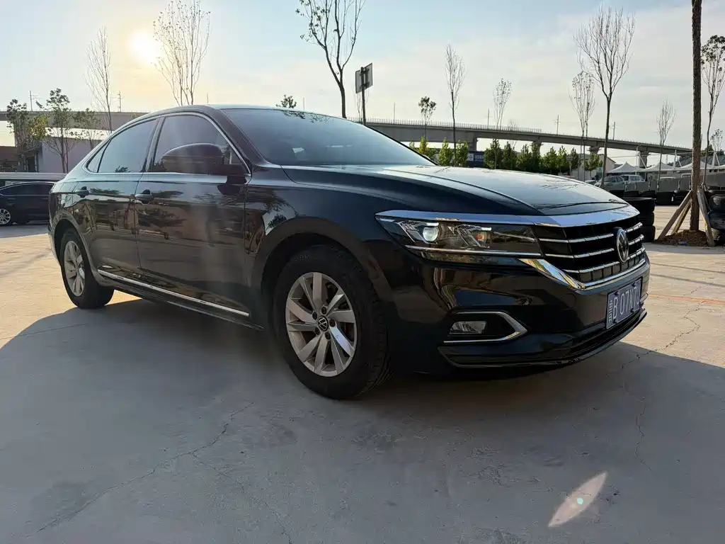 Volkswagen Passat 2021