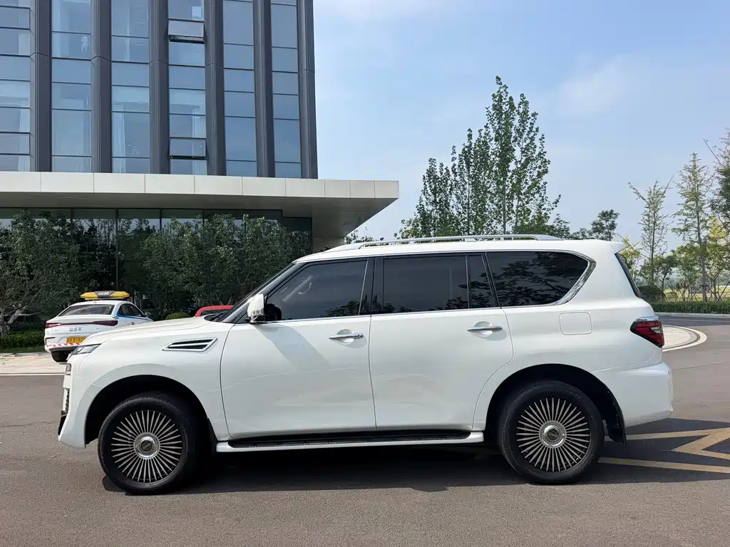 Nissan Patrol 2020 — фото 8