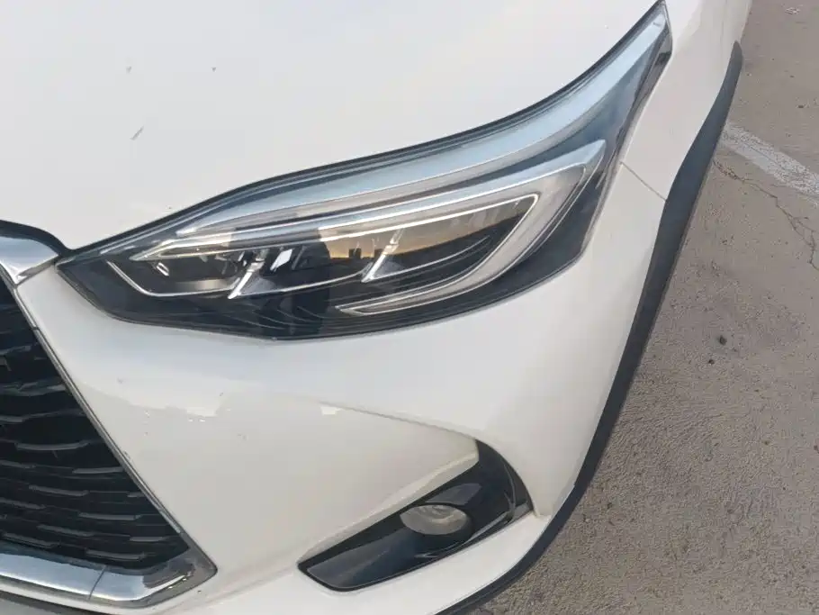 Toyota Yaris L 2022