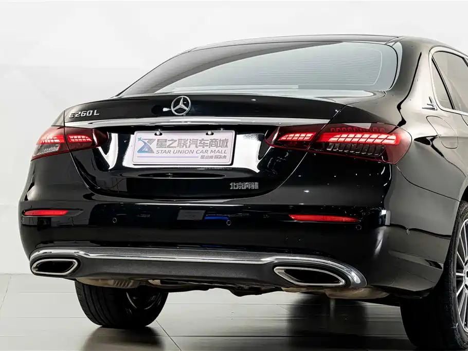 Mercedes-Benz E-Class 2023 — фото 7
