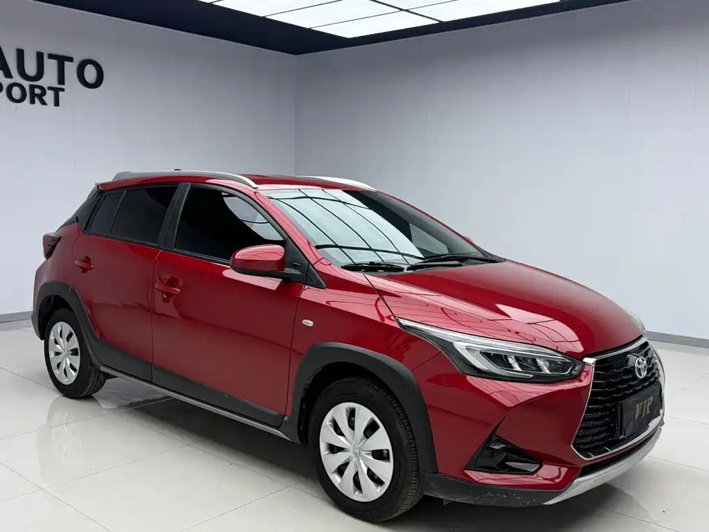 Toyota Yaris L 2022