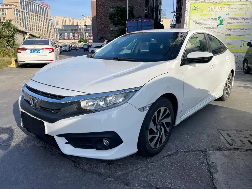 Honda Civic 2018 — фото 2