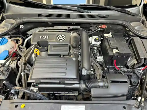 Volkswagen Sagitar 2017