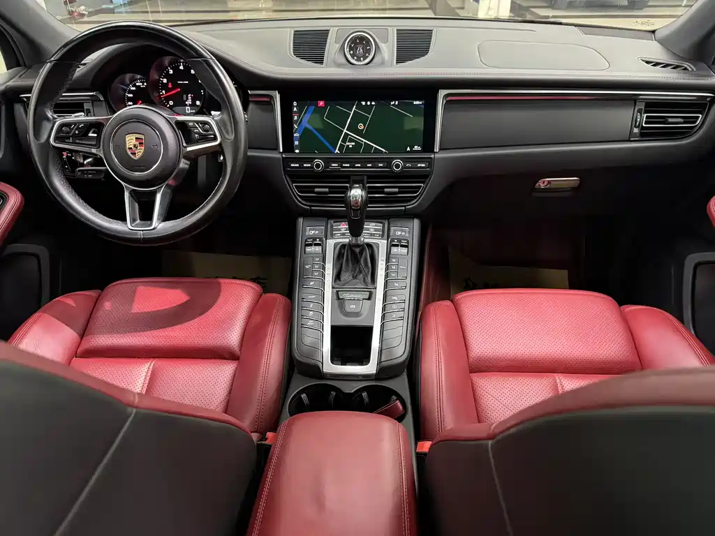 Porsche Macan 2020 — фото 8