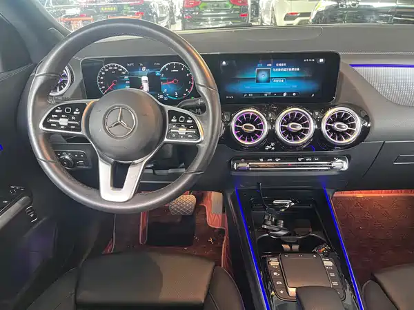 Mercedes-Benz GLA 2021