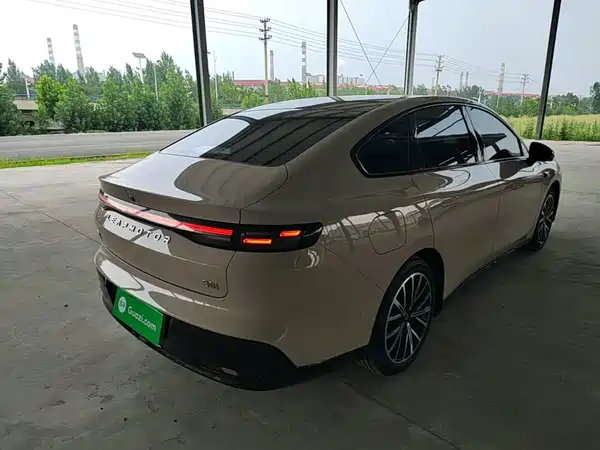 Leapmotor B01 2025