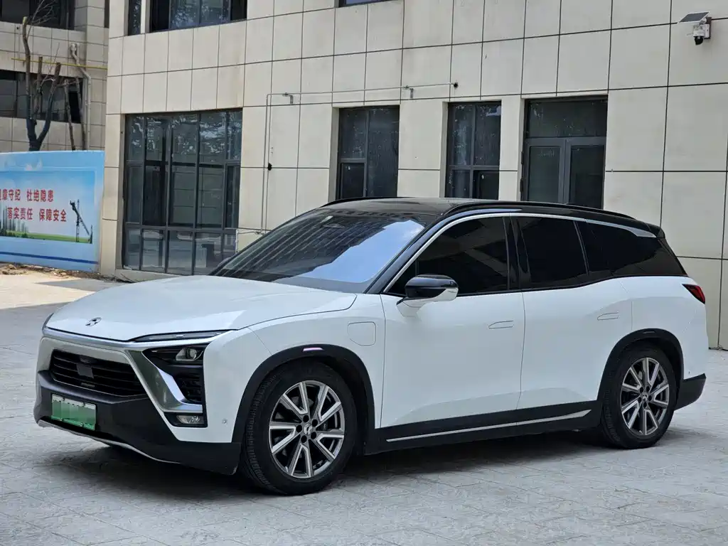 NIO ES8 2018