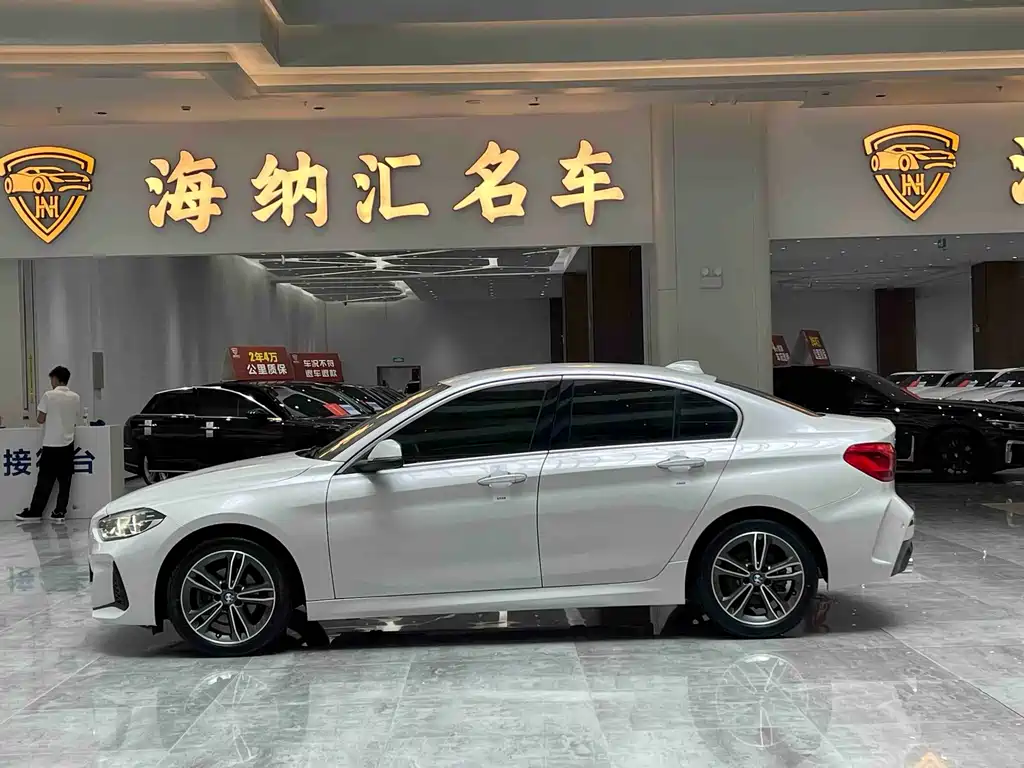 BMW 1 Series 2021