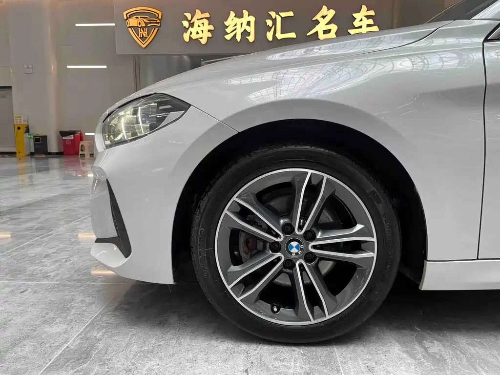 BMW 1 Series 2021