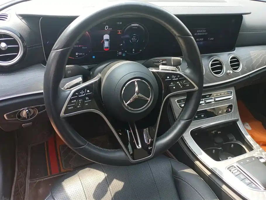 Mercedes-Benz E-Class 2021 — фото 15