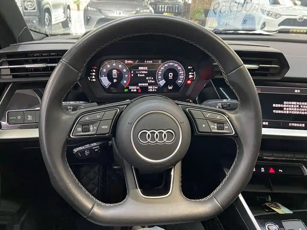 Audi A3 2023 — фото 14