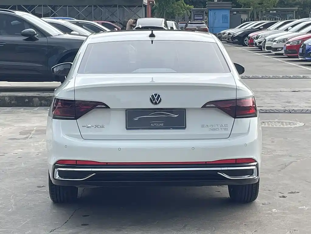 Volkswagen Sagitar 2023