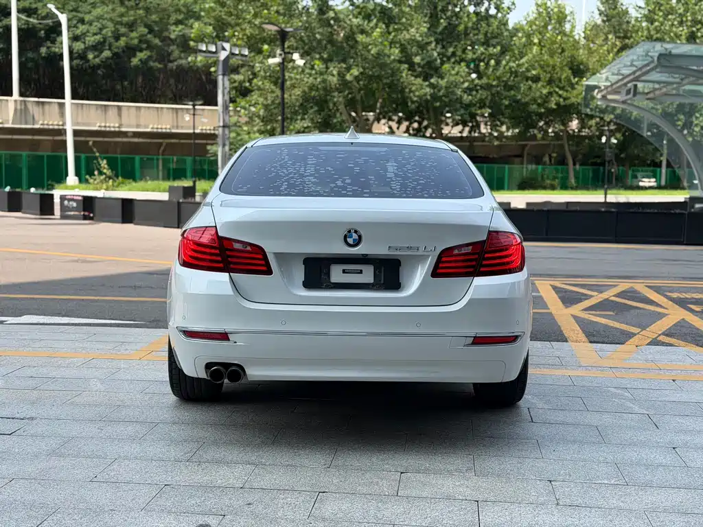 BMW 5 Series 2016