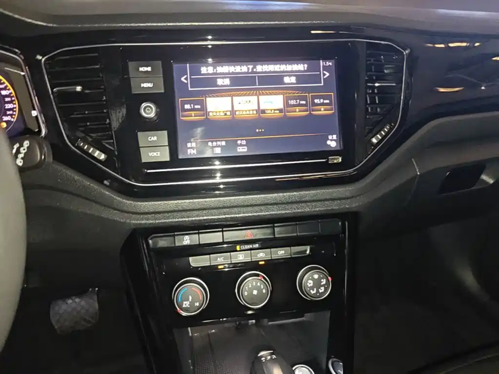 Volkswagen T-Roc 2020 — фото 13