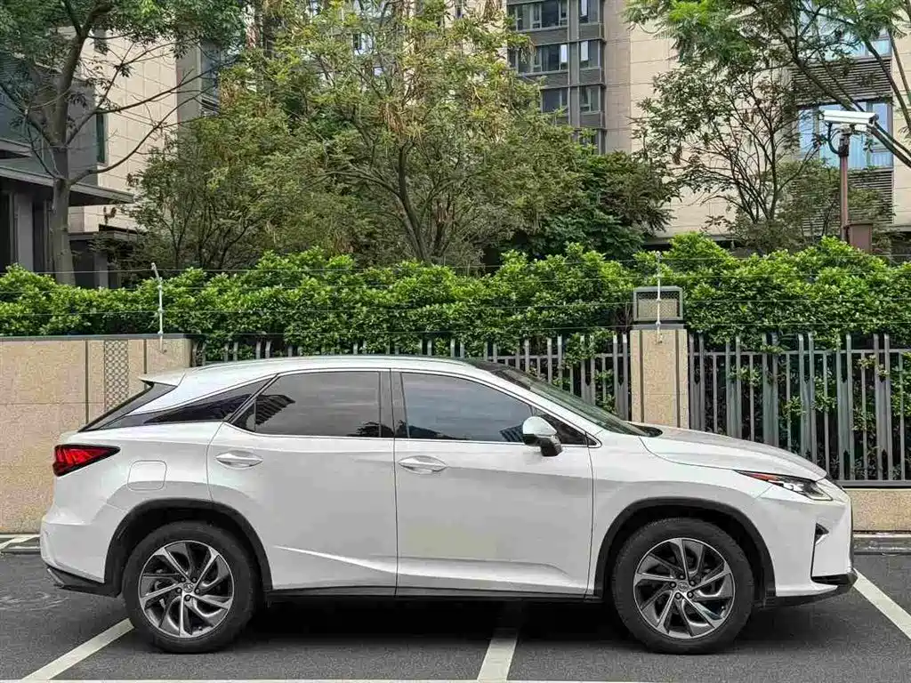 Lexus RX 2018 — фото 4
