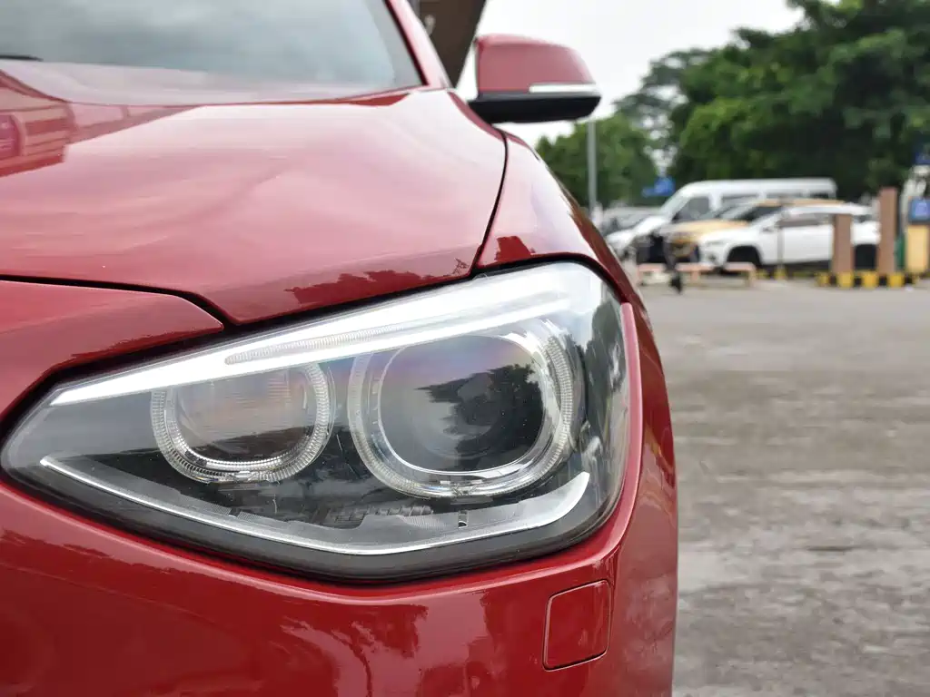 BMW 1 Series 2012 — фото 13