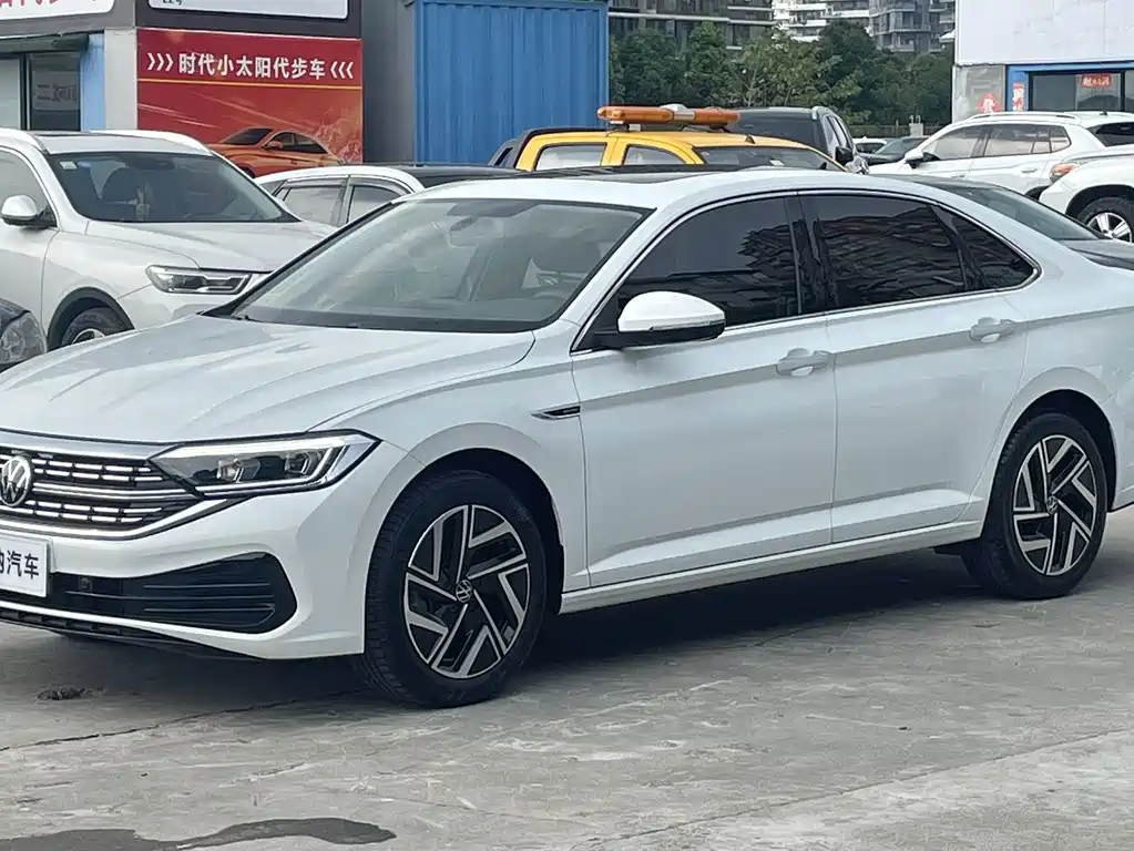 Volkswagen Sagitar 2023