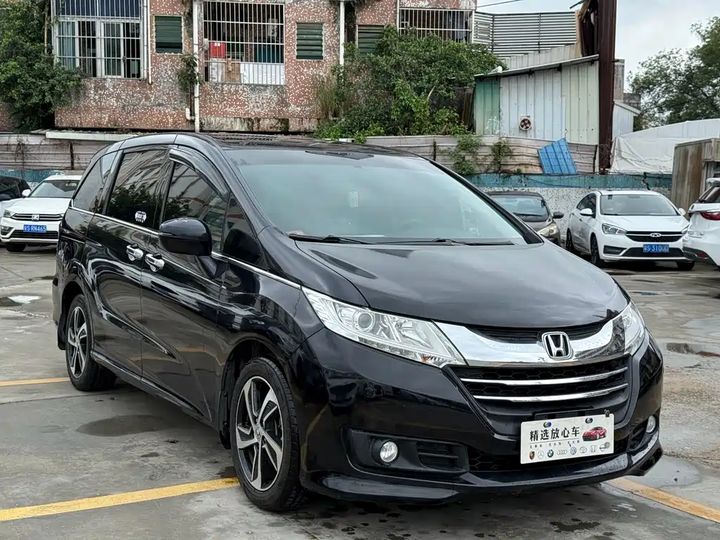 Honda Odyssey 2017 — фото 3