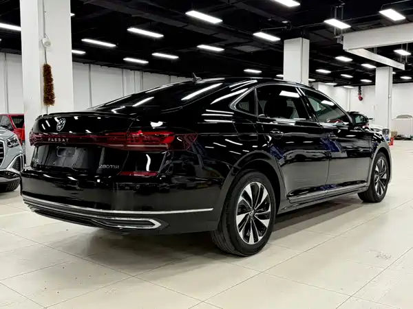 Volkswagen Passat 2022