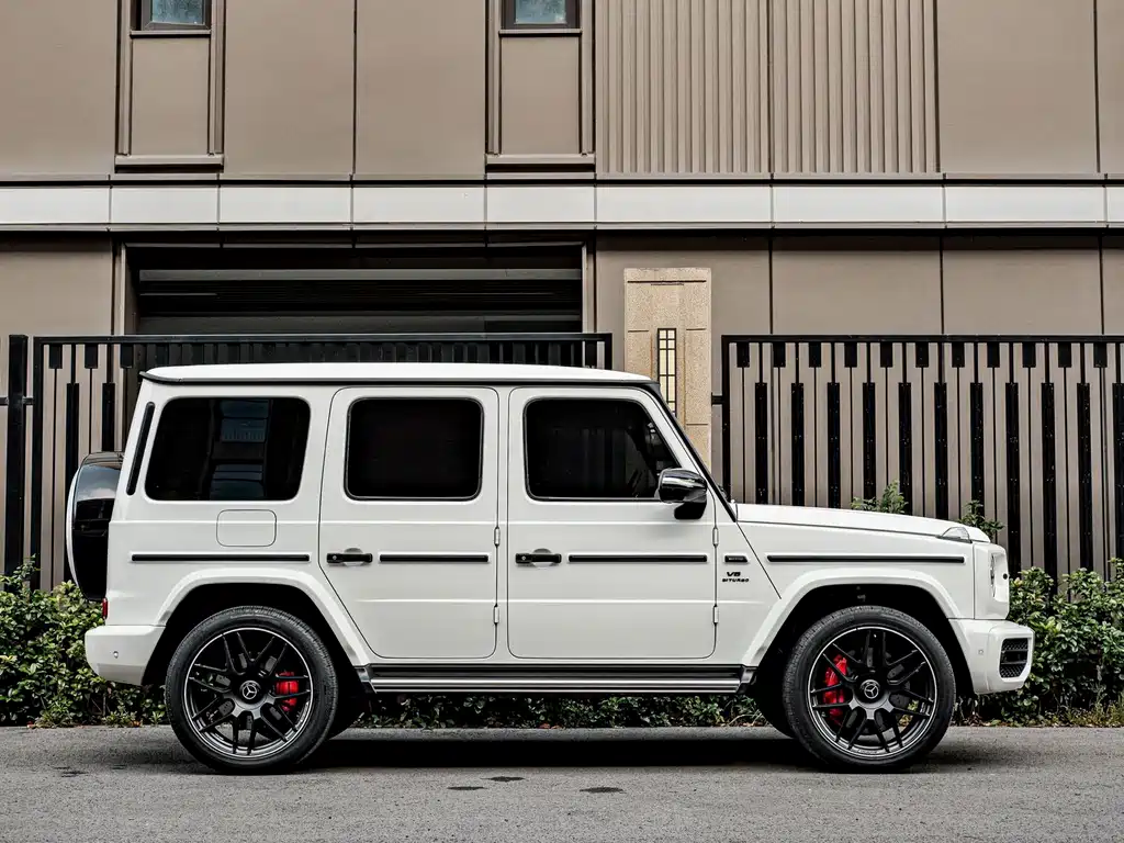 Mercedes-Benz G-Class AMG 2023 — фото 4