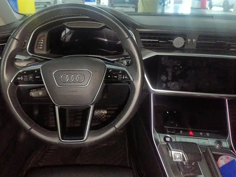 Audi A7 2022 — фото 12