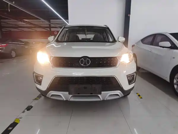 BAIC Senova X35 2016