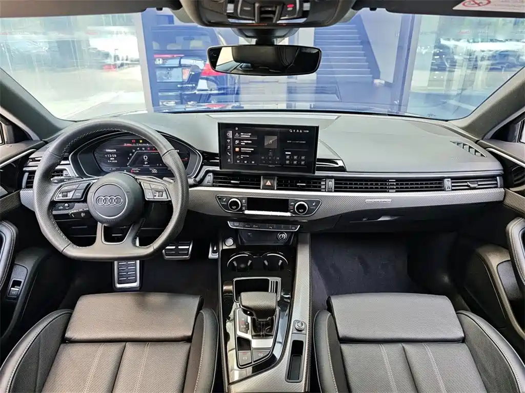 Audi A4L 2024
