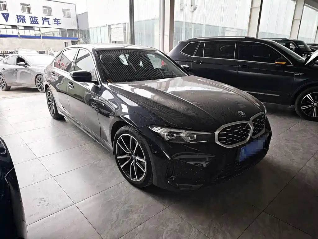 BMW 3 Series 2025