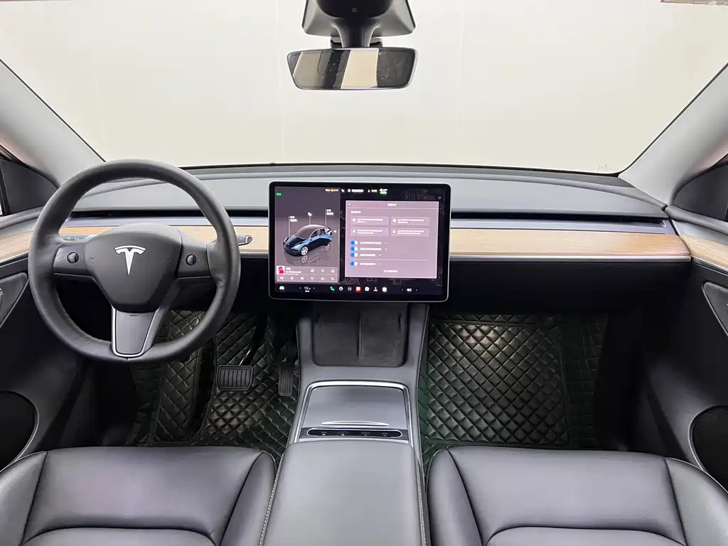 Tesla Model Y 2022 — фото 22