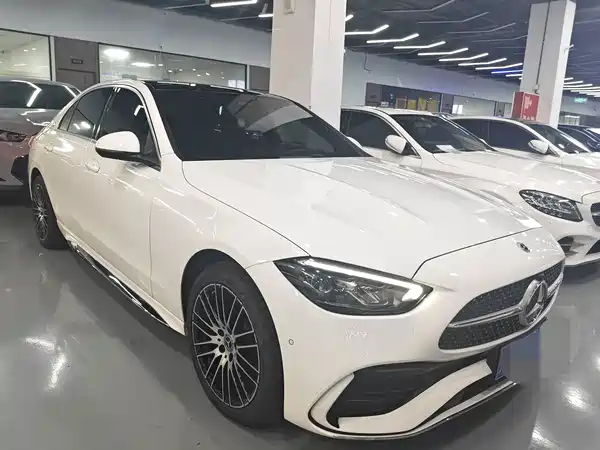 Mercedes-Benz C-Class 2024
