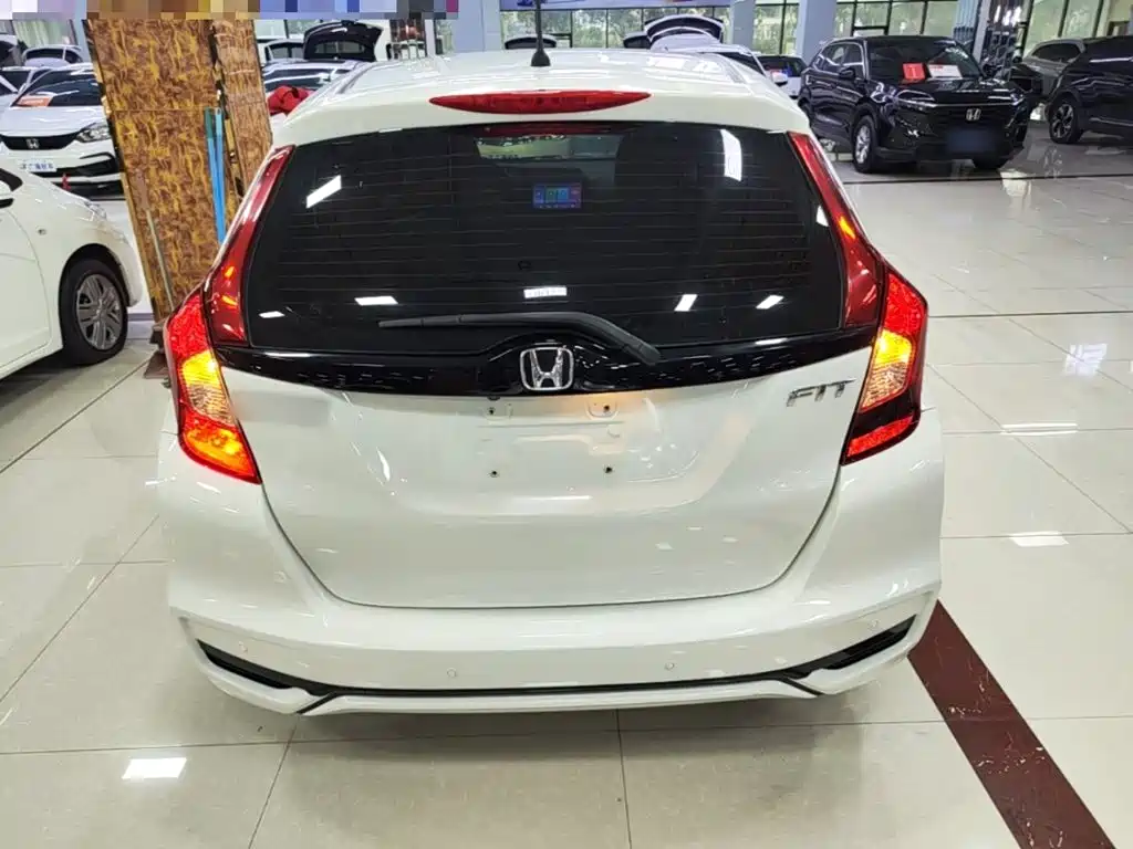 Honda Fit 2019 — фото 6