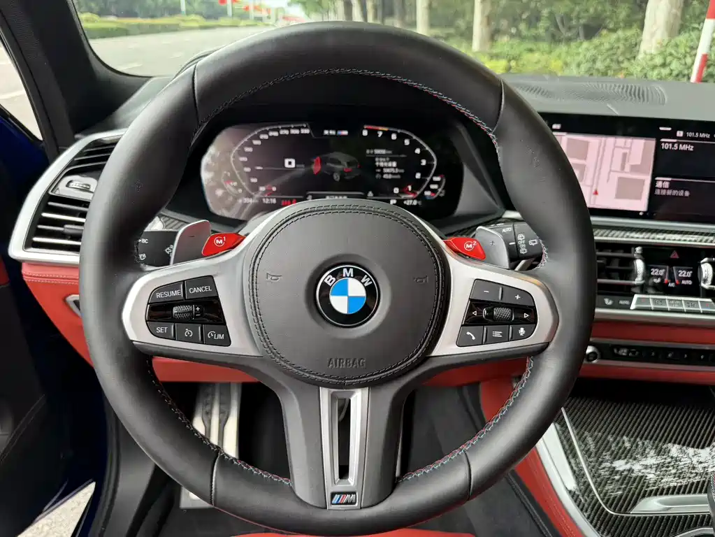 BMW X5 M 2021 — фото 11